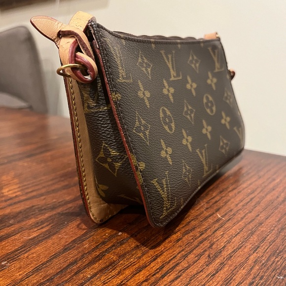 Vintage Louis Vuitton Monogram Pochette. Very good condition - Picture 2 of 8